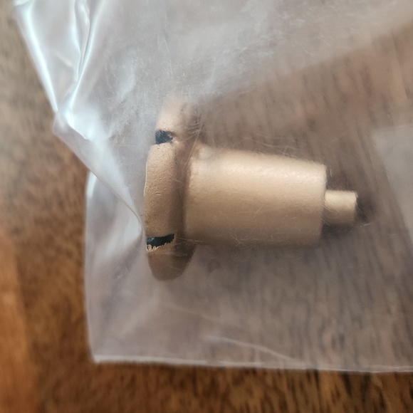 Knobs- PairJakarta Small Flower Knobs - Antique Gold (2) - Picture 5 of 7